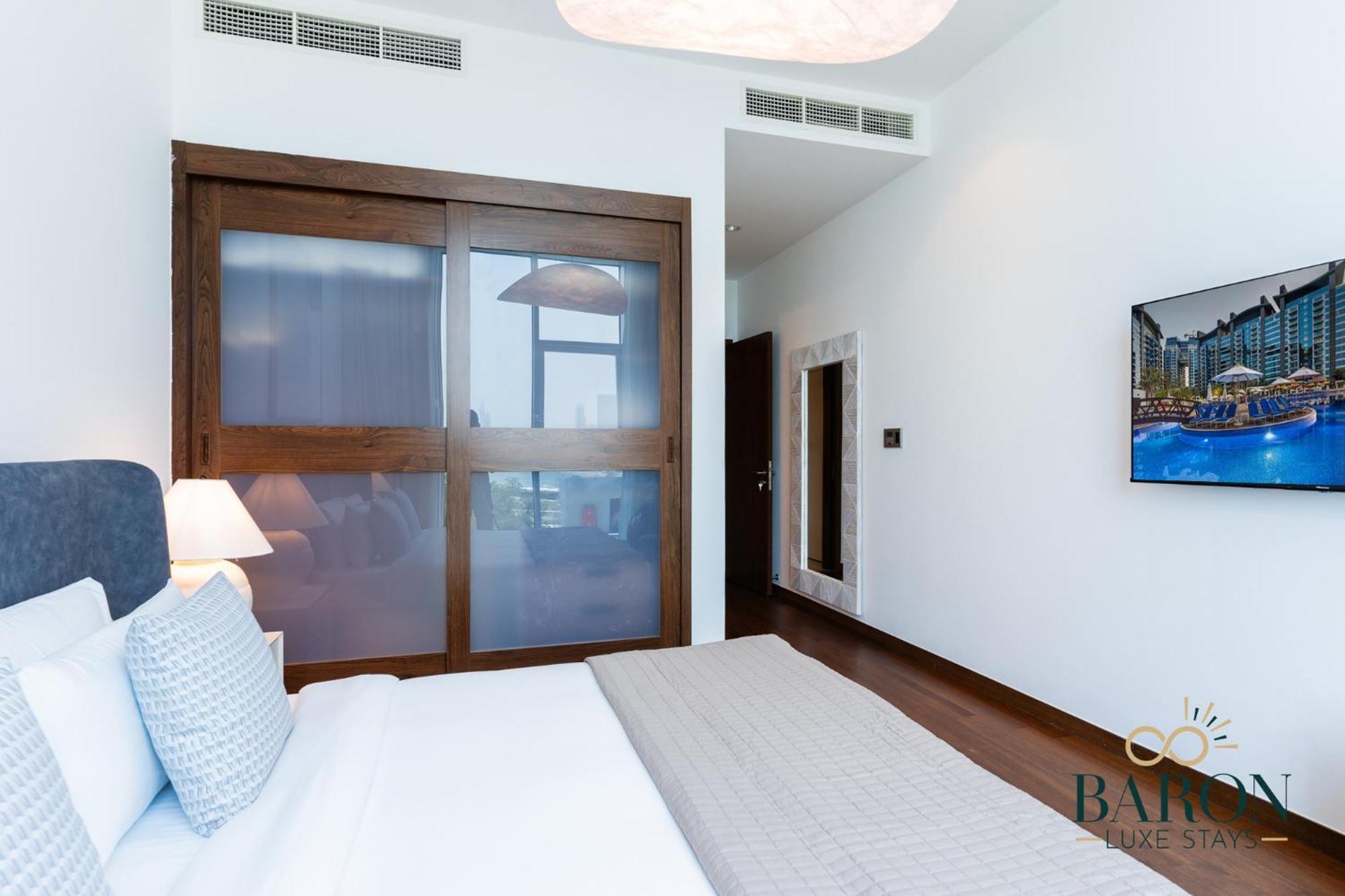 Appartamento Large Waterfront 105
